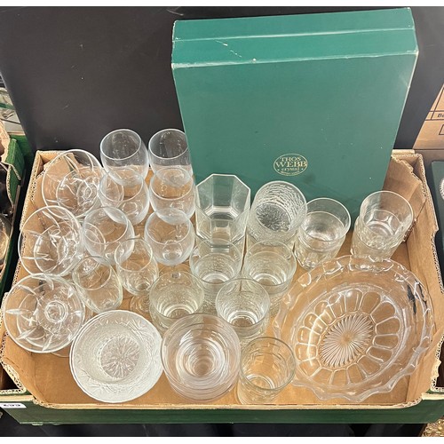 233 - CARTON OF DRINKING GLASSES AND OTHER GLASS WARE