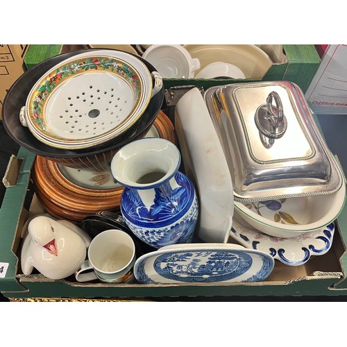 234 - TWO CARTONS OF KITCHEN WARE INCLUDING 
LE CREUSET DISH, ROYAL WORCESTER AND DENBY WARE.