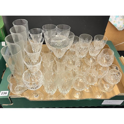 236 - CARTON OF GLASS WARE INCULDING DRINKING GLASSES