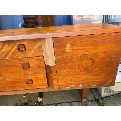 139 - DISTRESSED 1960S/70S TEAK LONG SIDEBOARD (VENEERS LIFTED)