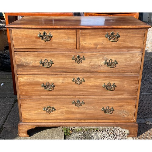 84 - GEORGE III MAHOGANY TWO OVER THREE DRAWER CHEST WITH PIERCED BRASS ESCUTCHEONS AND BACK HANDLE PLATE... 