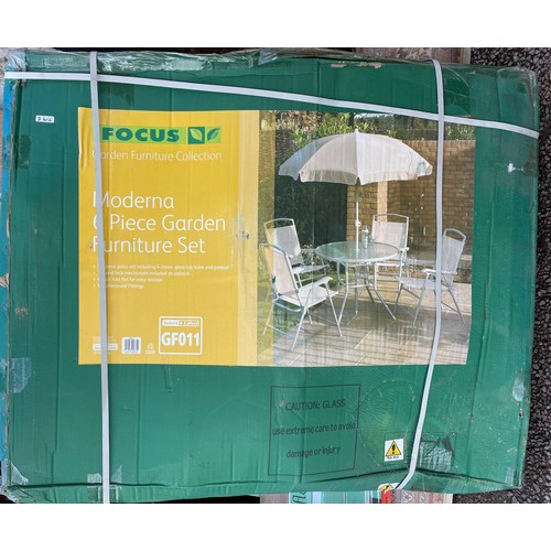 102 - BOXED MODERNA SIX PIECE GARDEN FURNITURE SET