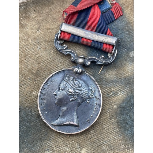 472 - MOUNTED BOARD OF MEDALS AWARDED TO PTE H. ELLWOOD INCLUDING SOUTH AFRICA CONSTABULARY, INDIA GENERAL... 