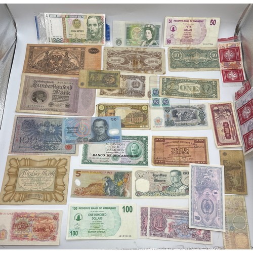 478 - MIXED ASSORTMENT OF WORLD BANK NOTES