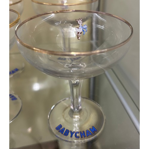 420 - SET OF SIX BABYCHAM DRINKING GLASSES AND MASCOT FIGURE