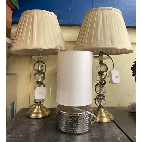 421 - PAIR OF MODERN PEDESTAL TABLE LIGHTS AND A BEATEN EFFECT SQUAT LAMP