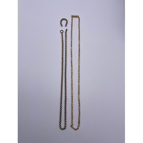 605 - UNMARKED YELLOW METAL CHAIN NECKLACE WITH BARREL FASTENER AND ONE OTHER UNMARKED CHAIN A/F 14G APPRO... 