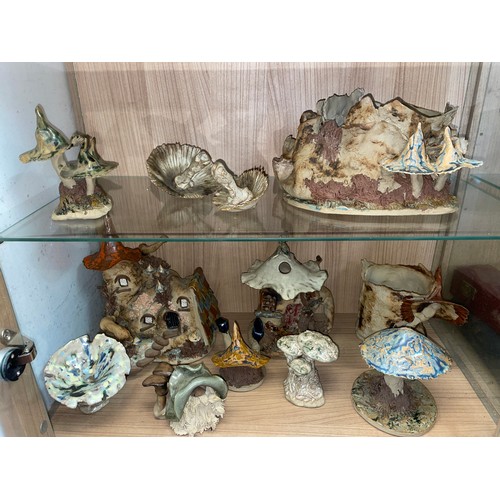 433 - SELECTION OF POTTERY FANTASY FIGURES AND TOADSTOOLS