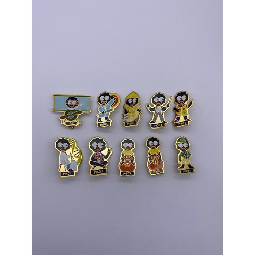 510 - COLLECTION OF ROBERTSONS FIGURAL PIN BADGES THROUGH THE DECADES