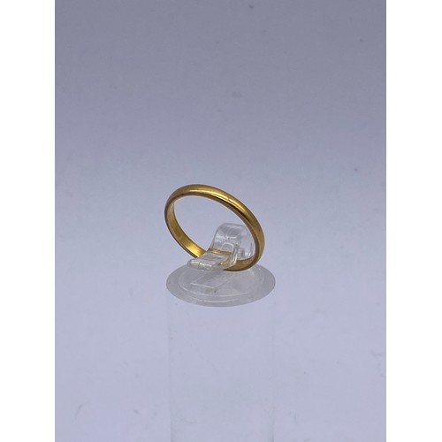 532 - 22CT GOLD WEDDING BAND 2.3G APPROX. SIZE L