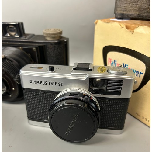 551 - WEMBLEY SPORTS CAMERA, PENTAX CAMERA, AND OLYMPUS TRIP-35