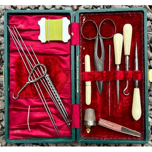 480 - CASED TECHNICAL DRAWING SET, TRAVELLING VANITY SET, AND VELVET RAZOR