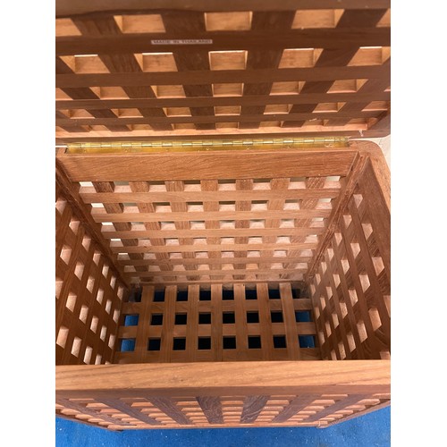 8 - TEAK LATTICE CUBE LINEN BIN