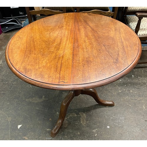 71 - 19TH CENTURY MAHOGANY CIRCULAR TILT TOP PEDESTAL TRIPOD TABLE