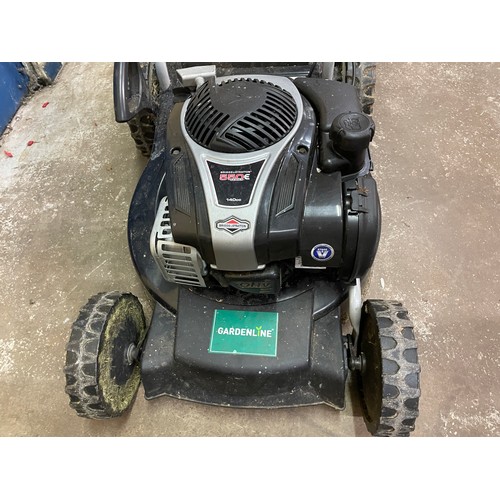 46 - GARDEN LINE BRIGGS AND STRATTON 550 SERIES PETROL LAWNMOWER