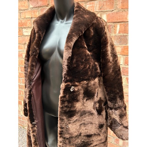 32 - LADIES CHOCOLATE BROWN FAUX FUR COAT