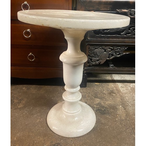 242 - ALABASTER CIRCULAR PEDESTAL TABLE