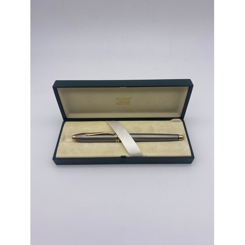 754 - BOXED CROSS FOUNTAIN PEN