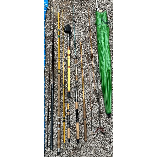 460 - THREE FIBRE GLASS TELESCOPIC FISHING RODS, ROD RESTS, FISHING UMBRELLA, DAIWA LCL10 SWIM FEEDER ROD,... 