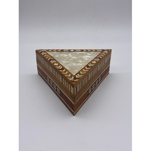 722 - MOTHER OF PEARL DAMASCUS TYPE TRIANGULAR BOX AND VICTORIAN PAINTED PAPIER MACHE LACQUERED GLOVE BOX