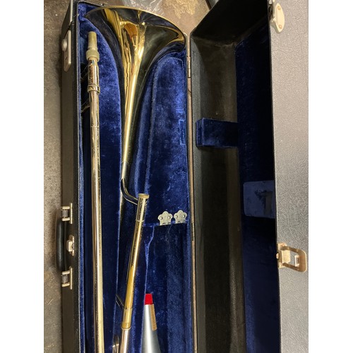 577 - CASED KING CONCERT 3B TROMBONE AND MUTE