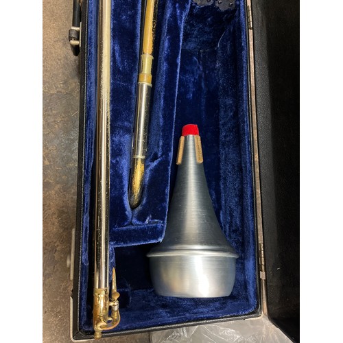 577 - CASED KING CONCERT 3B TROMBONE AND MUTE