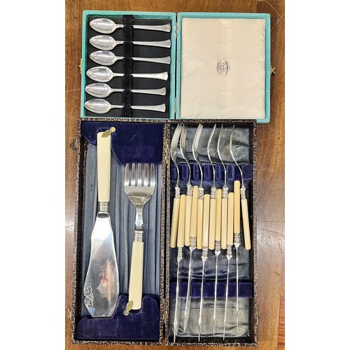 749 - CASED BOXES OF FISH CUTLERY, TEASPOONS, AND LOOSE FLAT WARE