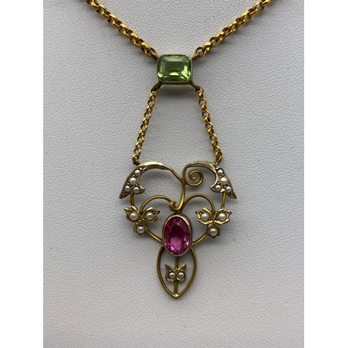 764 - 9CT GOLD BELCHER CHAIN WITH UNMARKED ART NOUVEAU SEED PEARL, ROSE QUARTZ AND PERIDOT PENDANT 8.8G OV... 