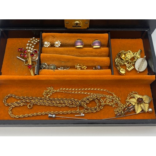 773 - BOX CONTAINING COSTUME JEWELLERY INCLUDING PLATED NECK CHAINS, BROOCHES, CHARM BRACELET, BEADS