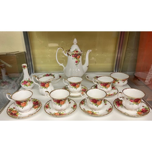 333 - ROYAL ALBERT OLD COUNTRY ROSES BONE CHINA COFFEE SERVICE FOR SIX