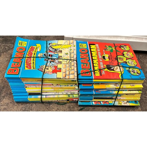 338 - TWO STACKS OF THE BEANO COMIC LIBRARY