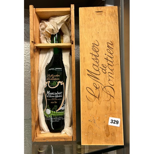 329 - BOXED BOTTLE OF MUSCADET