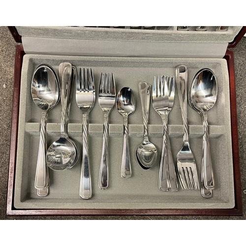 497 - CANTEEN BOX OF VINERS STAINLESS STEEL 44 PIECE CUTLERY