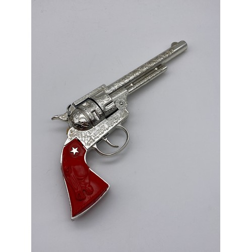 598 - LONE STAR NIGHT RIDER REPEATER CAP GUN 163