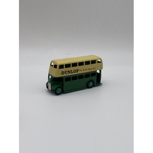 555 - DIE CAST DINKY TOYS - AUTO BUS DOUBLE DECK 290 (GREEN)