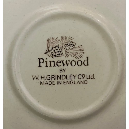 286 - GRINDLEY PINE WOOD TABLE SERVICE