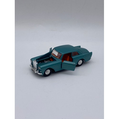 586 - DIE CAST DINKY TOYS - ROLLS ROYCE SILVER CLOUD MARK III 127