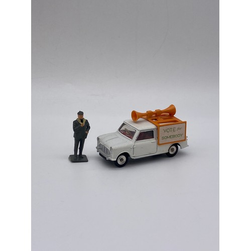 590 - DIE CAST DINKY TOYS - ELECTION MINI VAN 492 (BOX A/F)