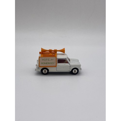 590 - DIE CAST DINKY TOYS - ELECTION MINI VAN 492 (BOX A/F)