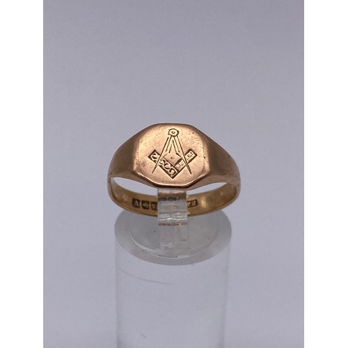 403 - 9CT ROSE GOLD SIGNET RING WITH MASONIC ENGRAVED EMBLEM SIZE Q/R 3.5G APPROX