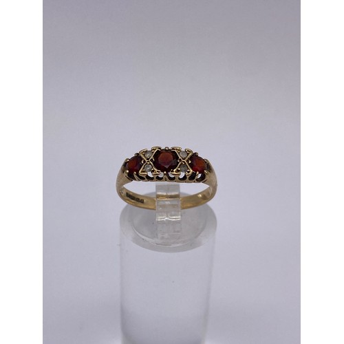 420 - 9CT GOLD GARNET GYPSY STYLE RING SIZE M 2.1G APPROX