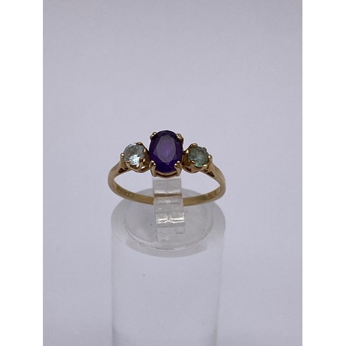 422 - 9CT GOLD AMETHYST AND CZ THREE STONE RING SIZE N 1.4G APPROX