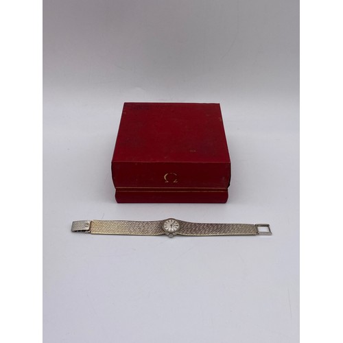 727 - BOXED 1960S 9CT WHITE GOLD LADIES OMEGA WRISTWATCH WITH BARK EFFECT TEXTURED STRAP 35G OVERALL