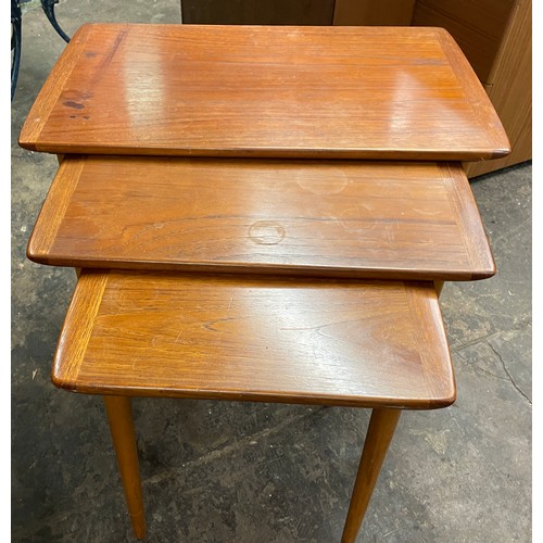 65 - NEST OF THREE 1960S LIGHT WOOD TABLES