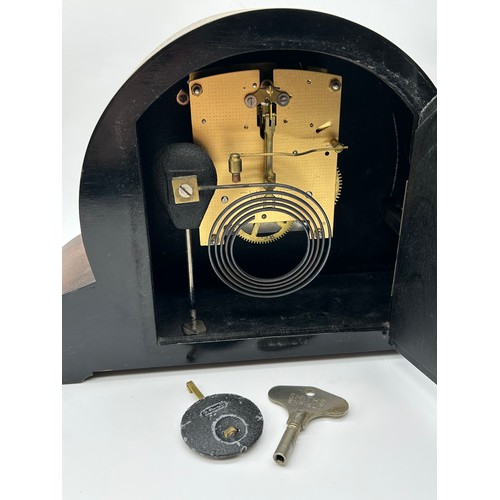 319 - SMITHS EIGHT DAY CHIMING MANTLE CLOCK