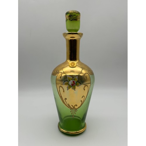 321 - MURANO STYLE GREEN TINTED AND GILT LIQUEUR SET ON TRAY