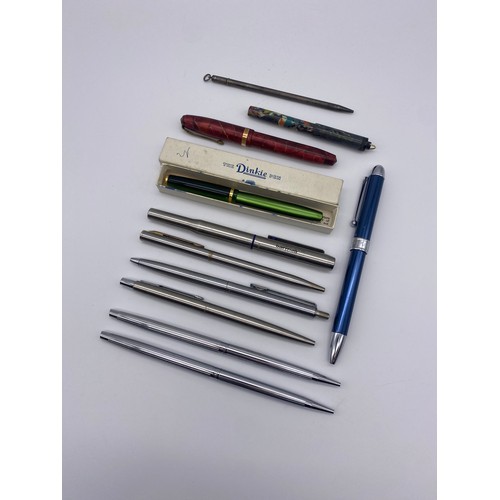 516 - BAG OF ASSORTED PENS INC. BOXED DINKIE PEN, CONWAY STEWART (84 & 570), PARKER, SILVER CASED PENCIL A... 