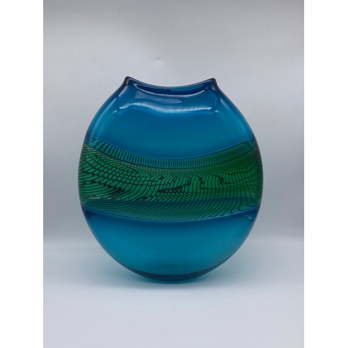 562 - BOB CROOKS BLUE GLASS LONGITUDINAL VASE