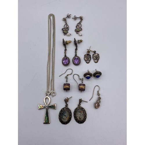 683 - SILVER ABALONE ANKH PENDANT OF TRACE CHAIN, AND VARIOUS SILVER EARRINGS INCLUDING MOSS AGATE AND CAB... 