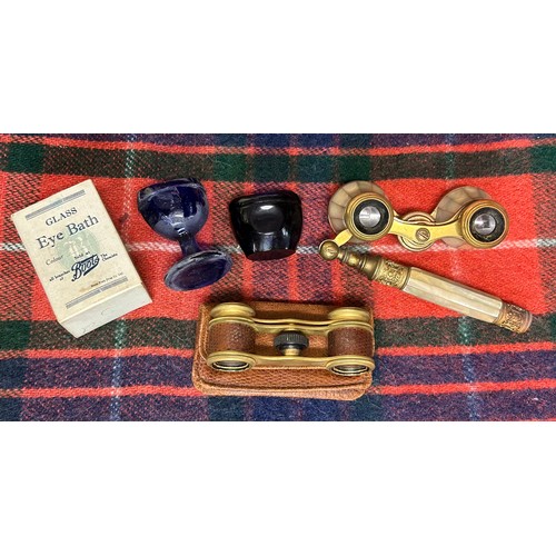 531 - MINIATURE PAIR OF OPERA GLASSES IN POUCH, TWO BLUE EYE BATHS, AND MOTHER OF PEARL OPERA GLASSES